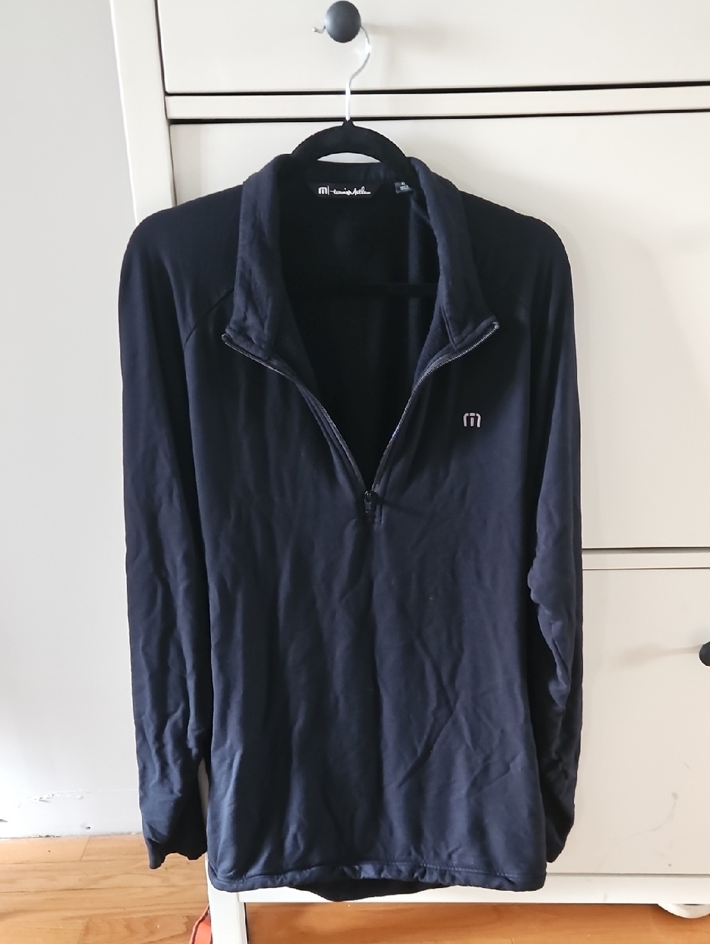 Travis Mathew Mens Black quarter-zip Size XL Golf